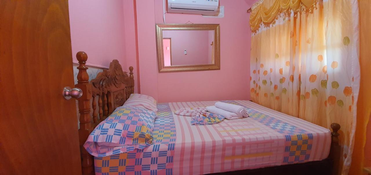 Hostal Happy Day Cartagena Exterior photo